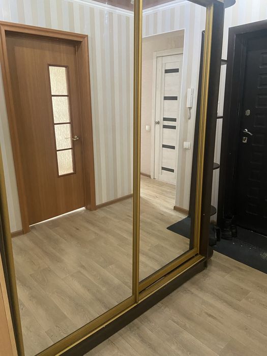 Прихожный шкаф.