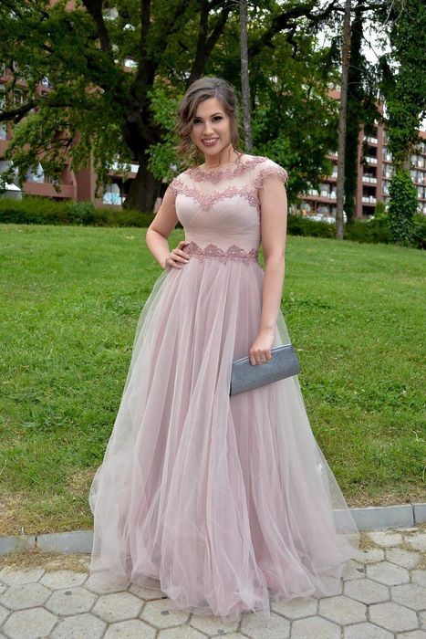 Абитуриентска рокля, чанта и обувки