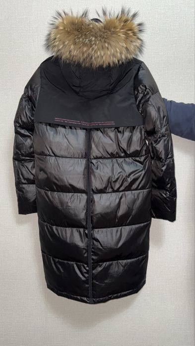 Пуховик зимний, черный