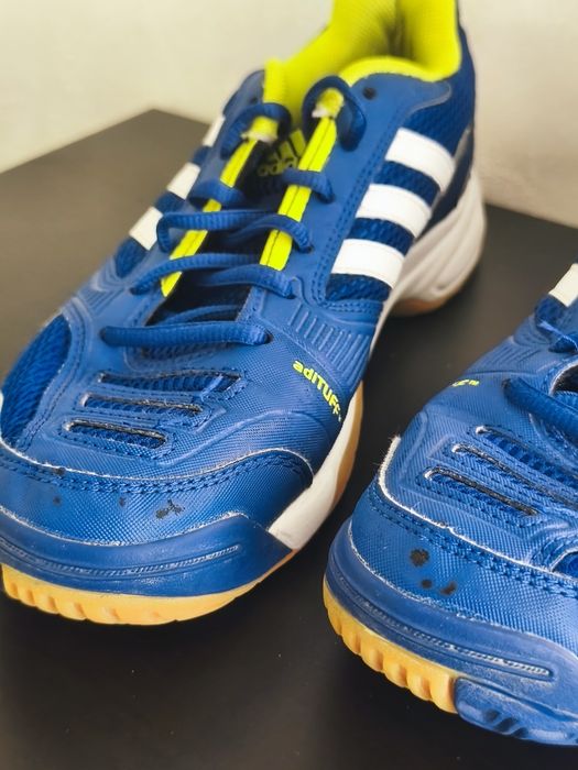 Волейболни обувки Adidas AdiTuff