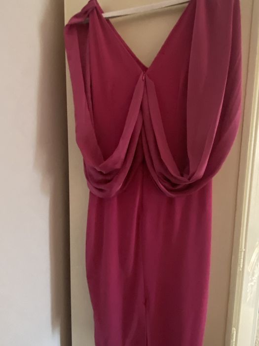 Vând trei rochii pentru evenimente