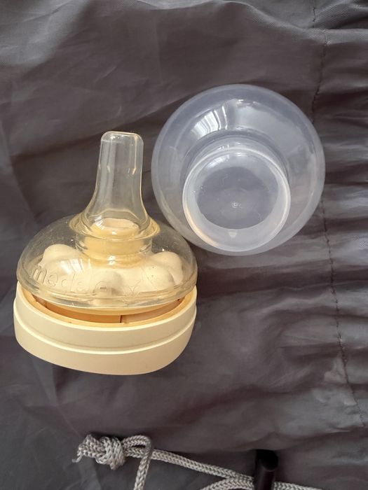 Молокоотсос Medela