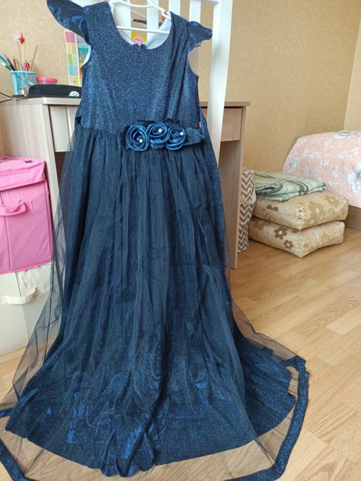 Продам нарядное платье