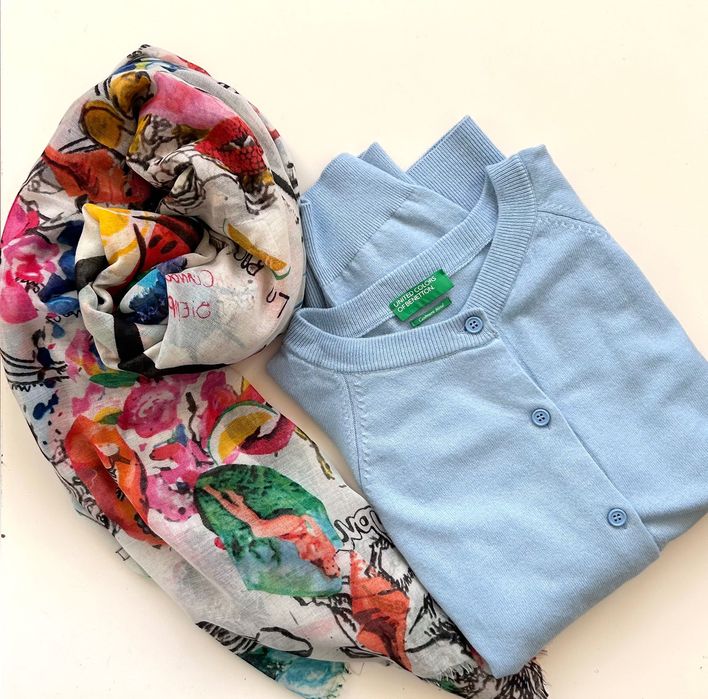 Benetton страхотна мека жилетка в небесно син цвят