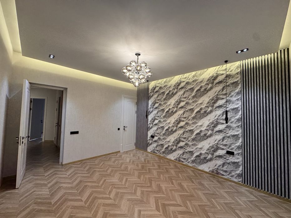 Sergili xon tepada 2 sotix 6 xona 180.000$