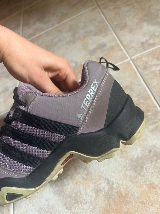Обувки Adidas Terrex