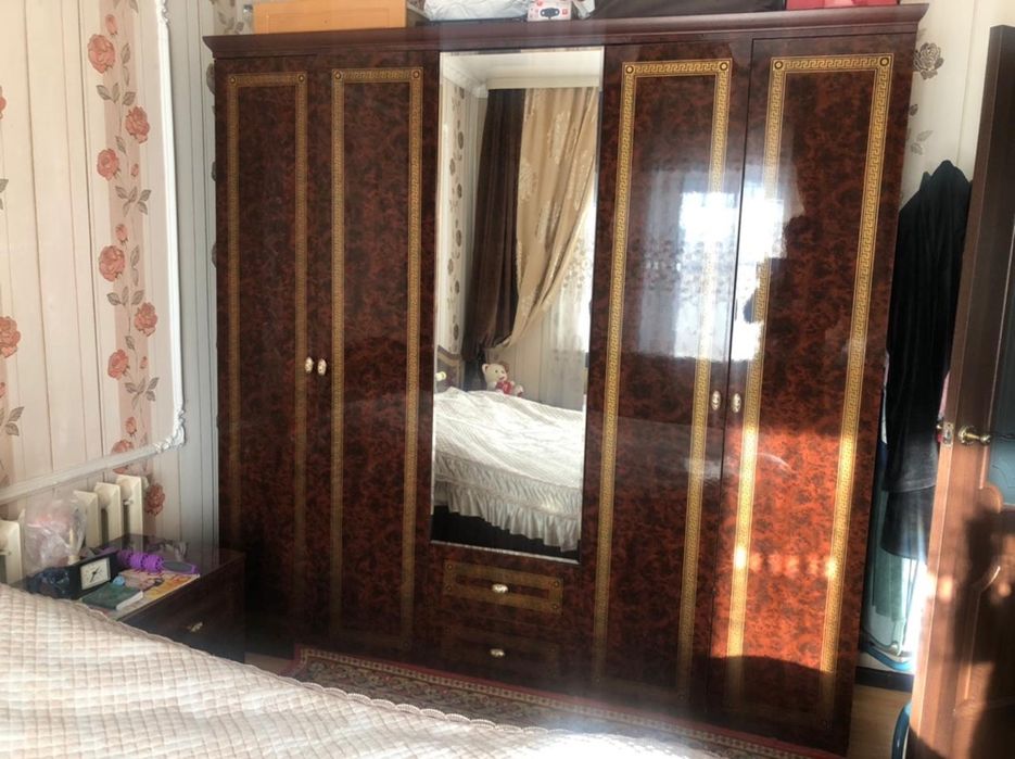 Спальный гарнитур