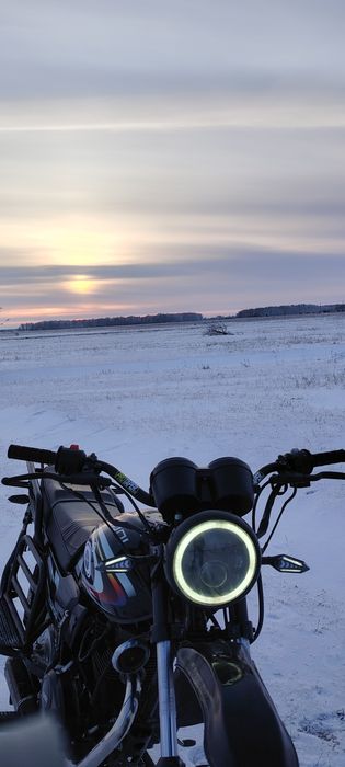 Мотоцикл яки 200