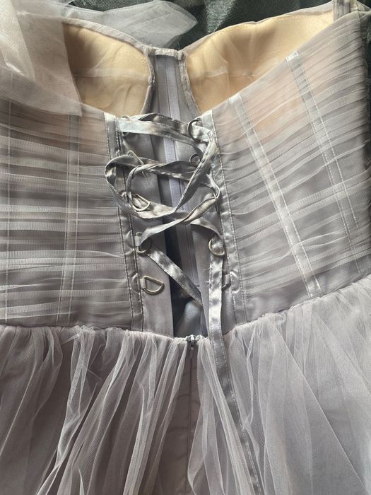 Бална рокля изработена от дизайнера Терик Едиз