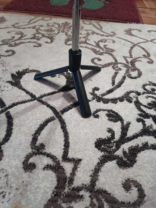 Продам селфи палку штатив