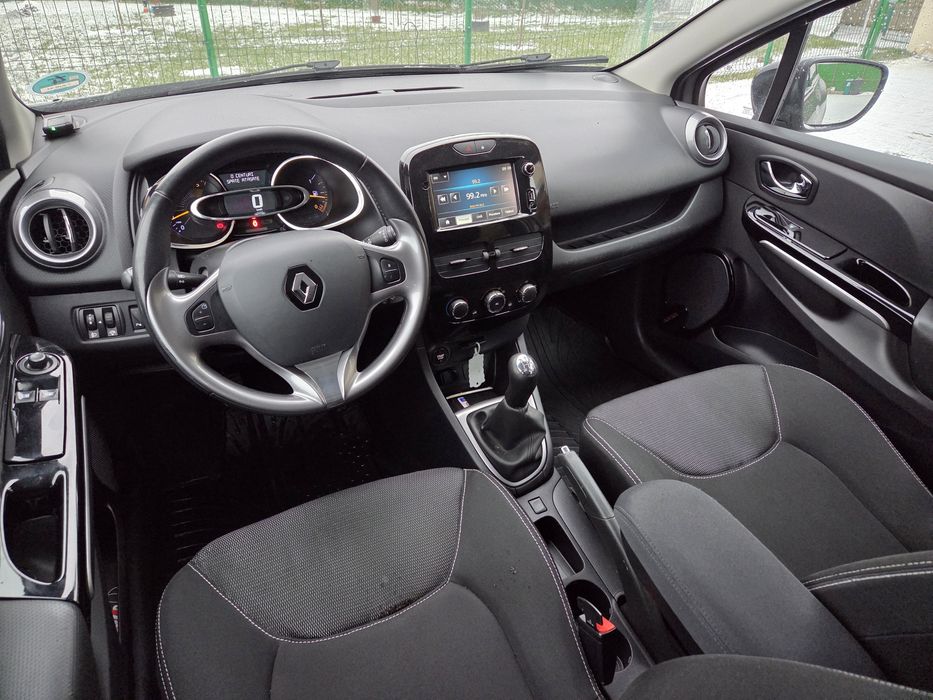 Renault Clio 4 / 1.5 Diesel  / Euro 5 / Navigatie