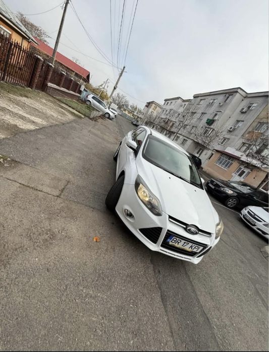 FORD Focus 0 — imagine 5