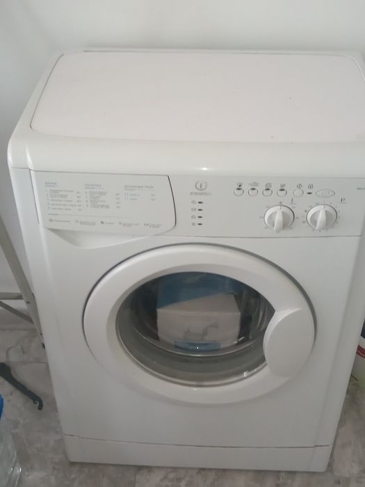 Стиральная машина INDESIT