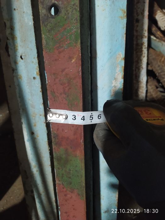 Продам уголок 40*40