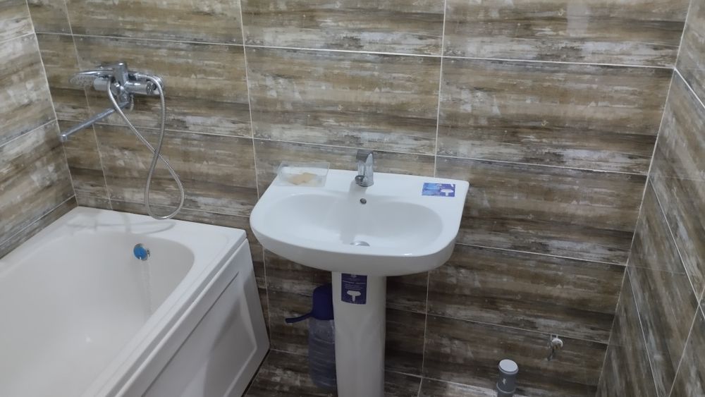 Qarshi shahri Doʻstlik roʻparasidagi yangi uyimizni Ijaraga beramiz