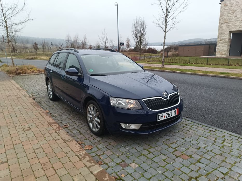 Vând Skoda Octavia 3