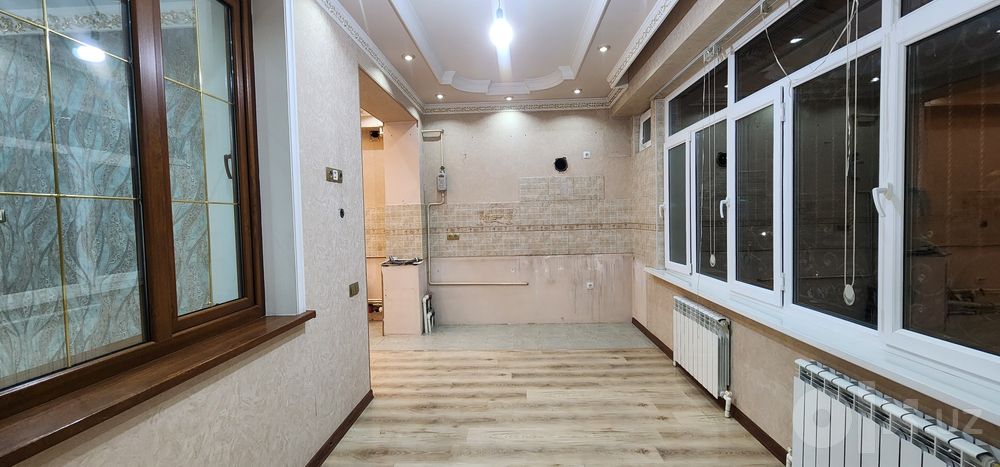 Продается Юнусобод 5кв Шохсарой ЖК Новастрой 4комнатная ремонт 1етаж