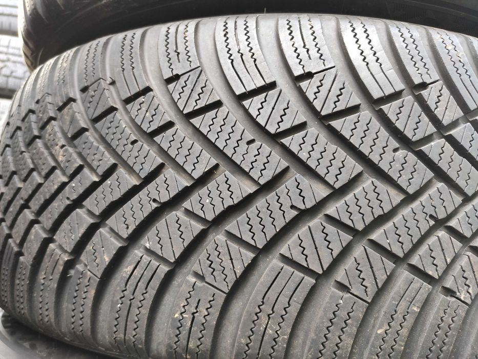 4бр Зимни гуми 225 55 17 - Hankook