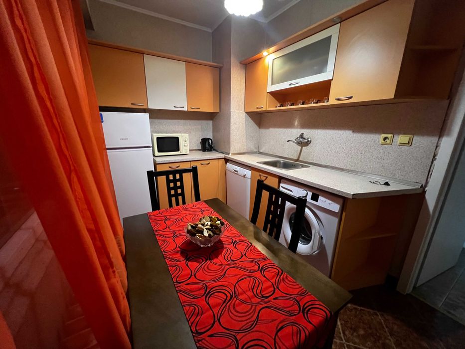 Дава се под наем Тристаен апартамент в София, Стрелбище - 110 кв.м за 750 € - Снимка #15