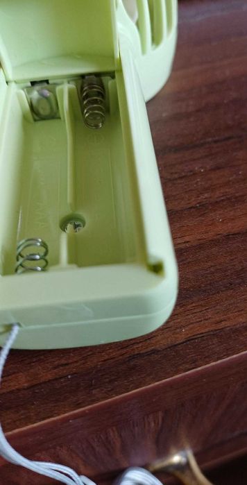 Мини вентилатор на батерий