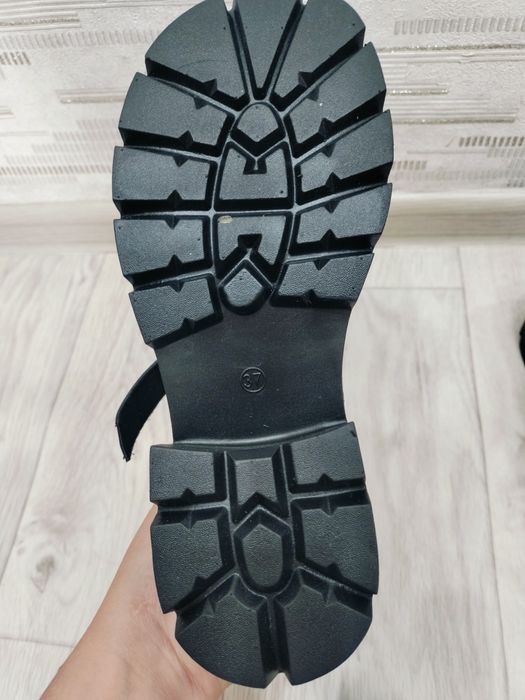 Продам туфли, черные