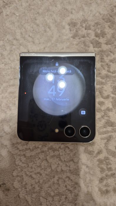 Samsung Galaxy Z flip 5, 256 gb, White, LCD spart (ecran principal)