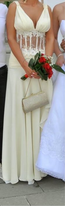 Rochie Agnes Toma , purtata o singura data , e din doua bucati