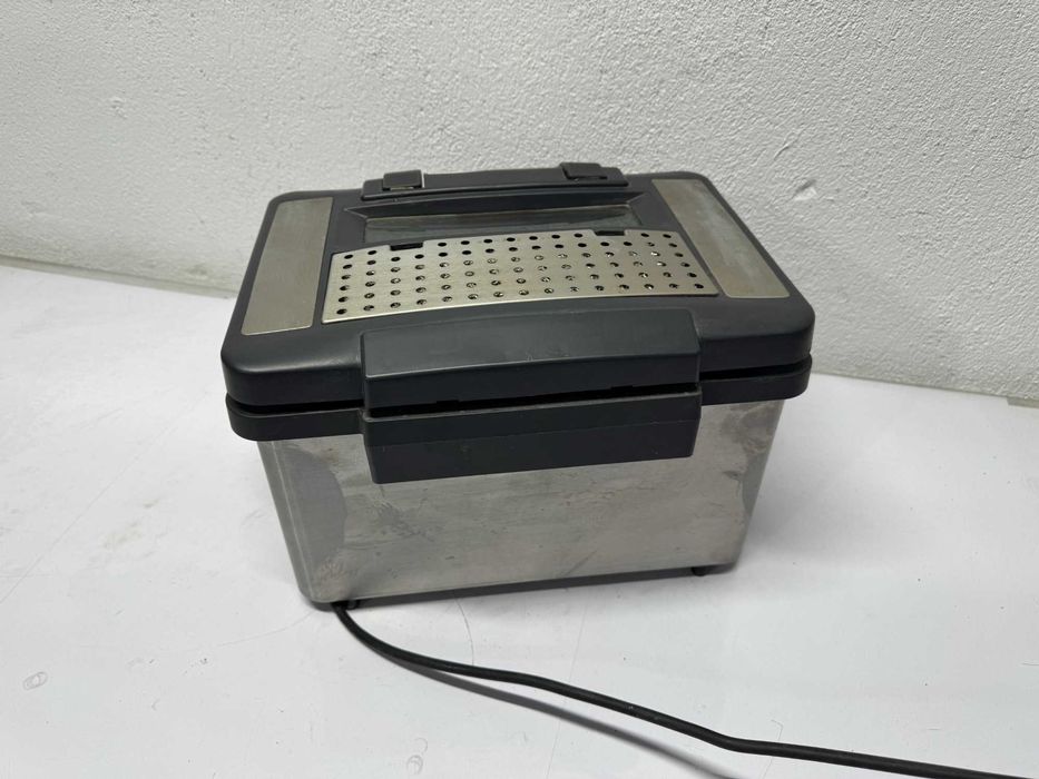 Фритюрник - Morphy Richards 2000W / 3L