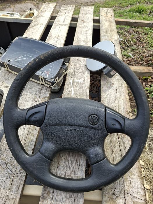 Продавам Части голф 3