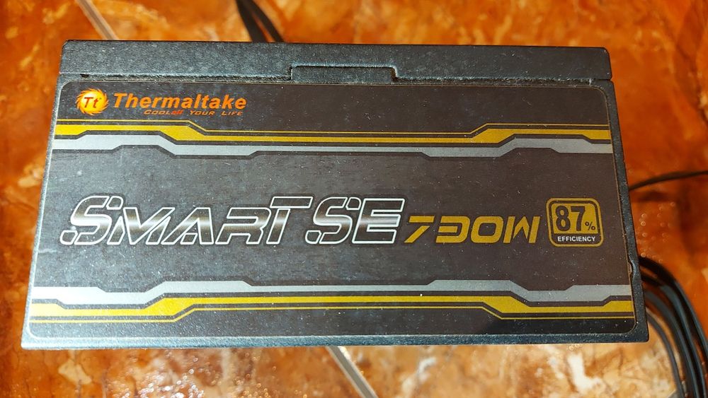 Surse modulare 850 w Rgb Lux Aerocool /730w + Cooler Thermaltake + RAM