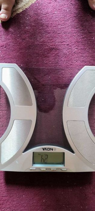 Продаются электронные весы