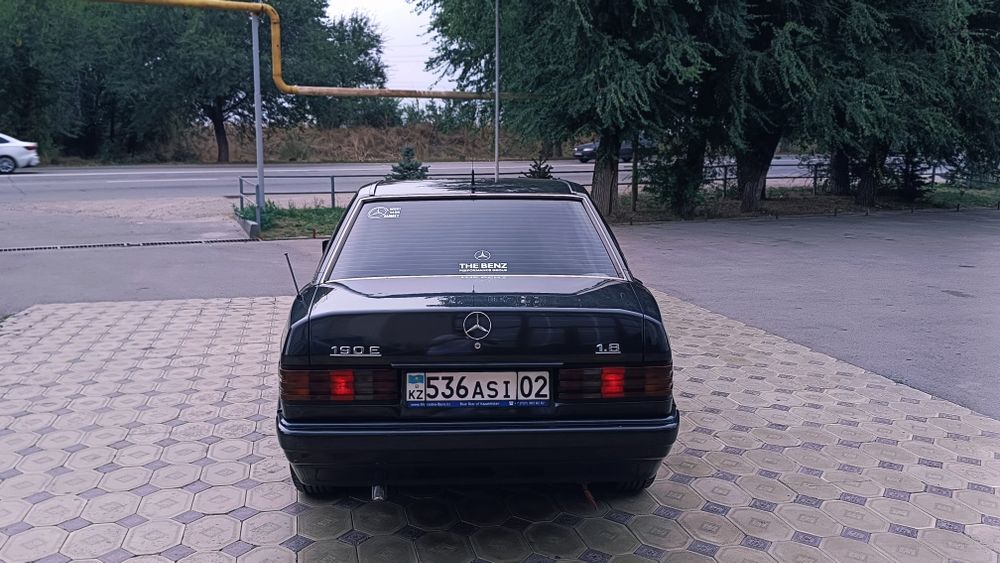 В продаже Mercedes-Benz W201