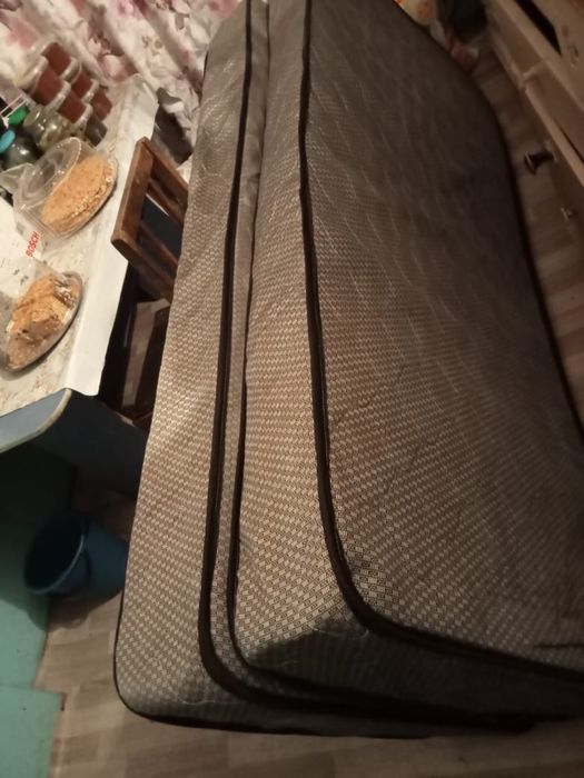 Матрас пружинные