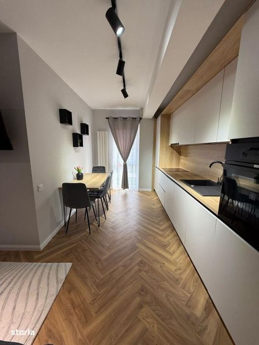 Apartament cochet de 3 camere, gradina de 10 mp, parcare, zona Terra — fotografia 3