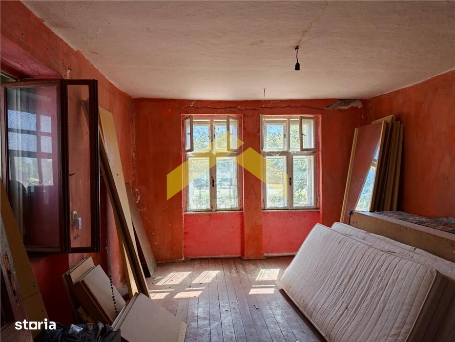 Casa de vanzare la sol in localitatea Felnac