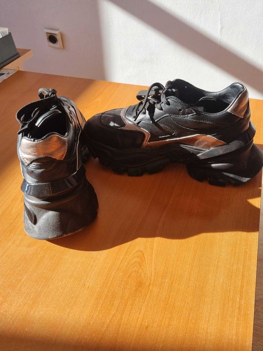 Обувки естествена кожа 38 номер