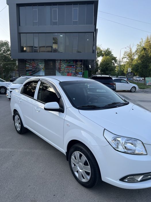 Nexia 3 Ravon Avtomat 2018/19 Elegant 105.000 km