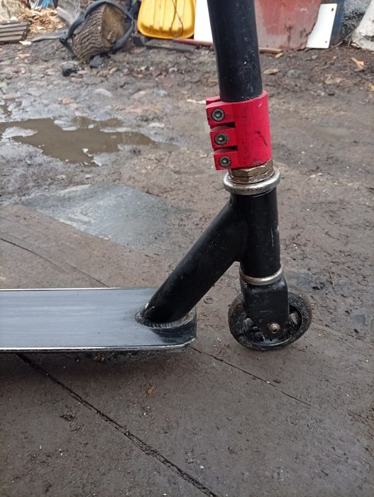 Продам самокат трёковай