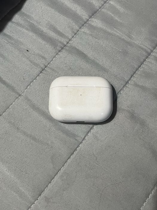 Аирподс про  оригинал