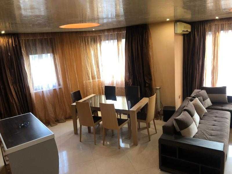 Продава се Четиристаен апартамент в София, Манастирски ливади - 100 кв.м за 1335 €/кв.м - Снимка #2