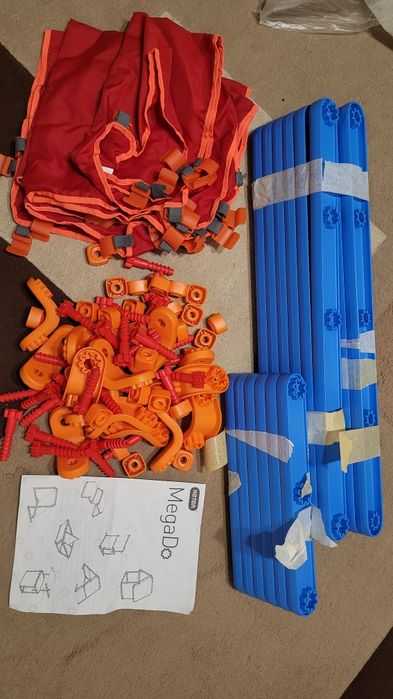 Casuța, cort,   barca ,taraba de jucarie total 8 forme