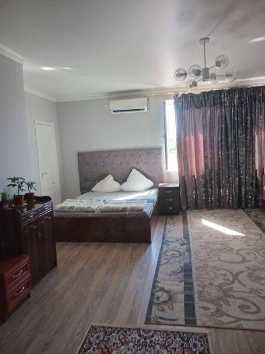 Хостел              .