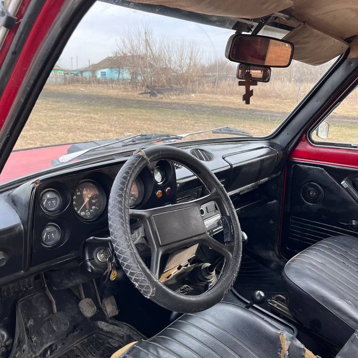 Продам ниву , ваз 2121