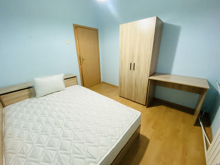 Дава се под наем Тристаен апартамент в Плевен, Идеален център - 80 кв.м за 500 € - Снимка #6