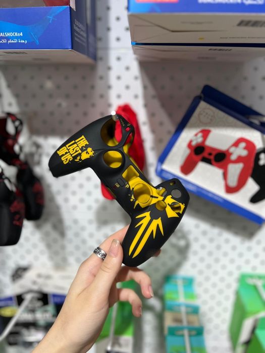 Силиконовые чехлы на PS5