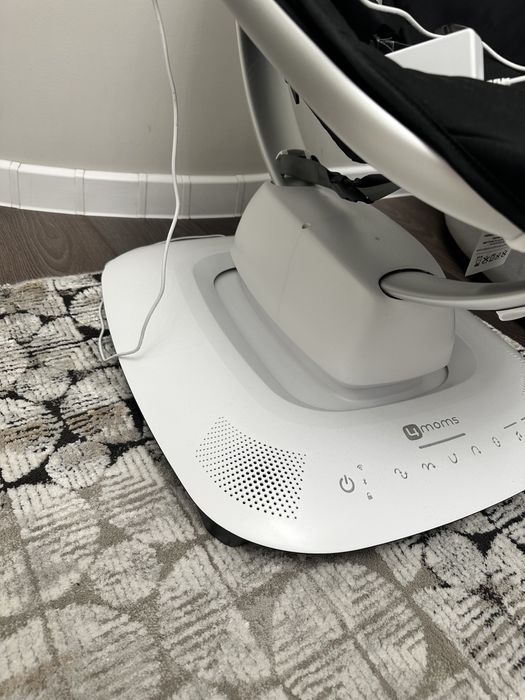 Кресло-качалка 4moms MamaRoo5