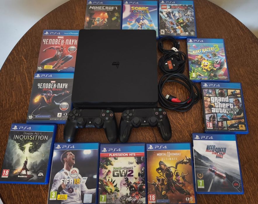 Продам PS4 с дисками