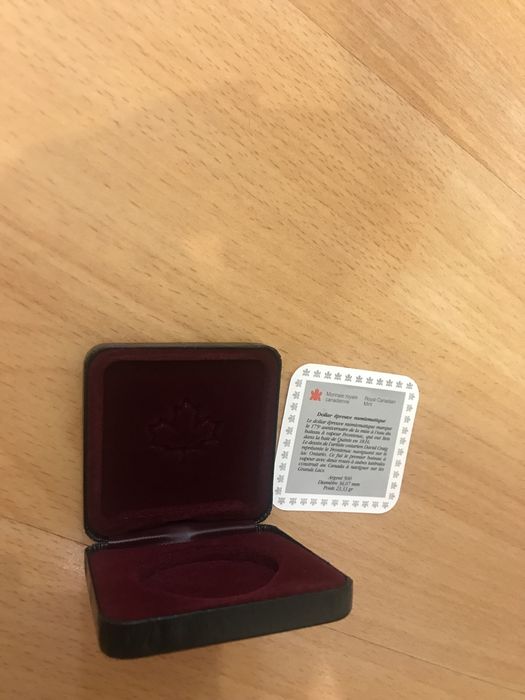 Лот кутии за колекционерски и инвестиционни монети