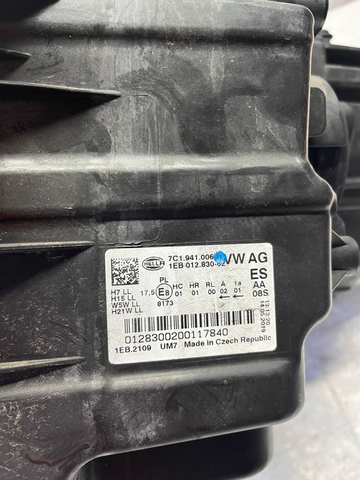 Фар Volkswagen Crafter 2