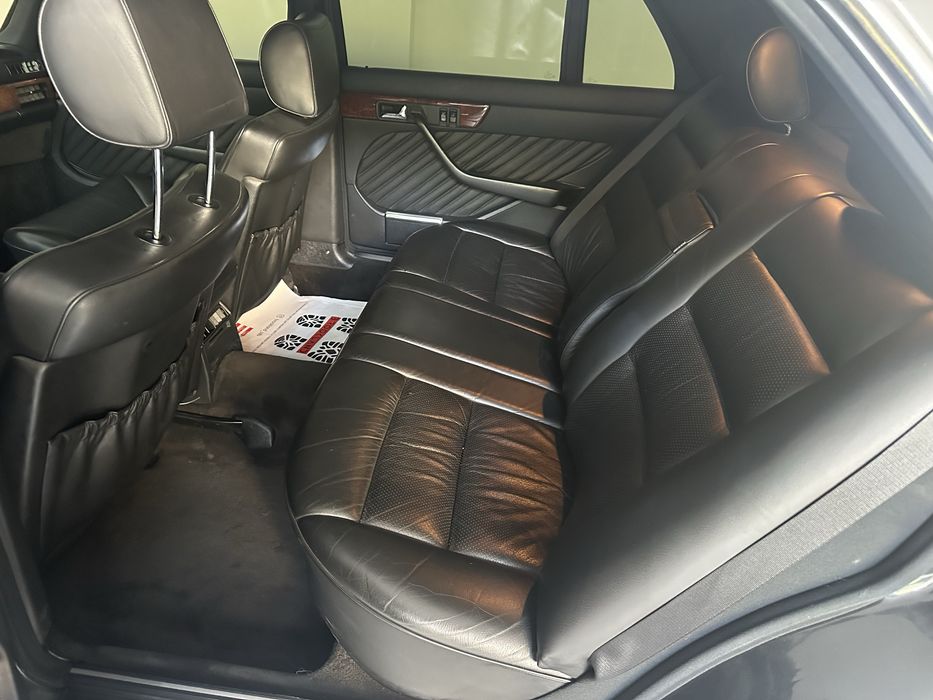 Mercedes Benz w126 560 SEL